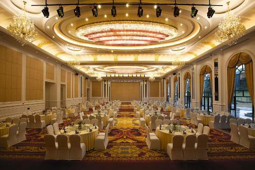 Phoenix Hotel Shaoguan