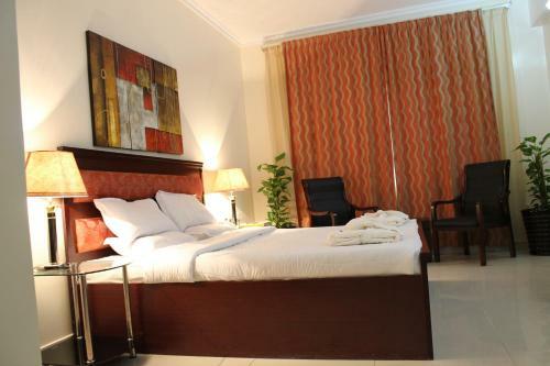 Al Thuriah Hotel Apartment