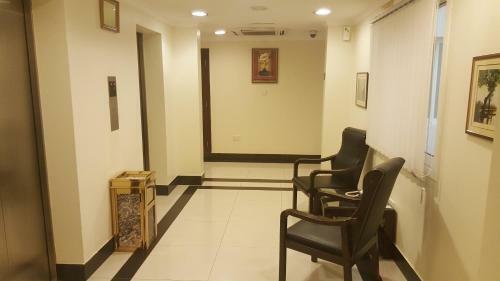Al Thuriah Hotel Apartment
