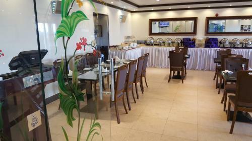 Al Thuriah Hotel Apartment