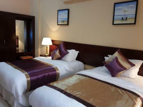 Royal Gardens Hotel
