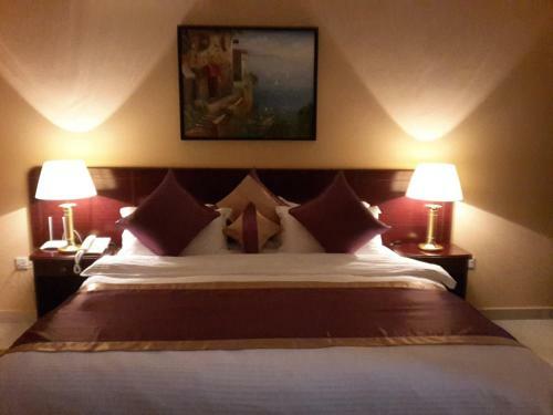 Royal Gardens Hotel