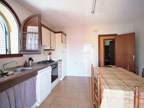 Beautiful Cottage In Vila-sacra With Terrace