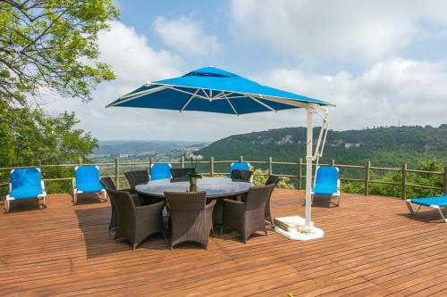 Castelnaud-la-chapelle Villa Sleeps 8 Pool Air Con