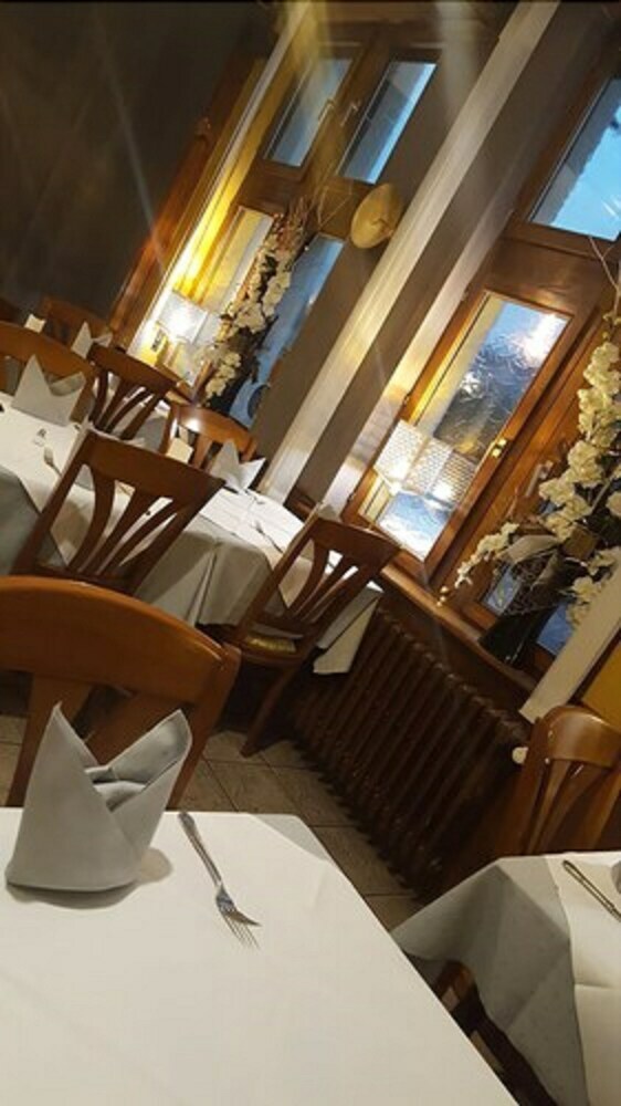 Hotel Restaurant Moderne Bellavi