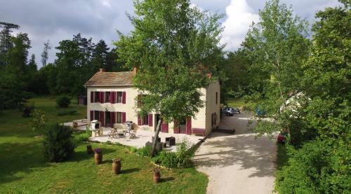 Maison De Ma�tre Montchevreuil
