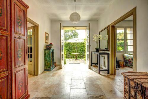 Larroque-sur-l'osse Villa Sleeps 14 Pool Wifi