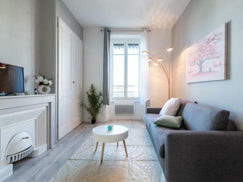 Mac� Studio Apartment