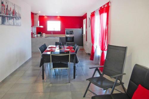 Holiday Home Montagnac - Ldr011028-f