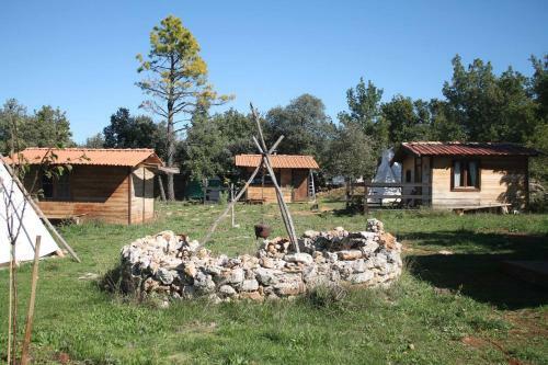 Agroturismo Les Cabanes De Riquier