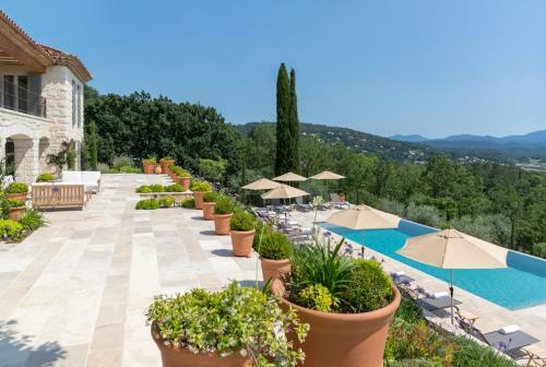 Montauroux Villa Sleeps 14 Pool Air Con Wifi