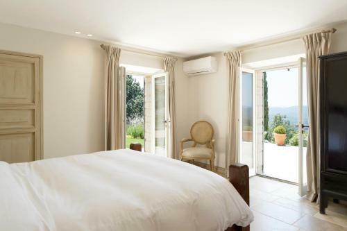Montauroux Villa Sleeps 14 Pool Air Con Wifi