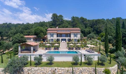 Montauroux Villa Sleeps 14 Pool Air Con Wifi