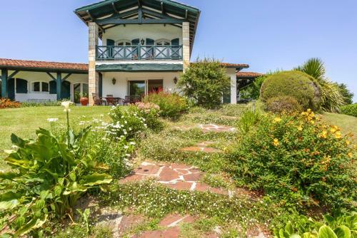 Olhette Villa Sleeps 8 Pool Wifi