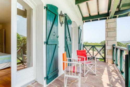 Olhette Villa Sleeps 8 Pool Wifi