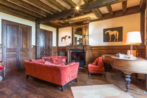 Agroturismo Sers Chateau Sleeps 19 Pool Wifi