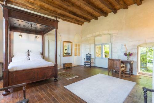 Agroturismo Sers Chateau Sleeps 19 Pool Wifi