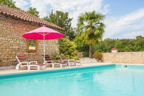 Valeuil Villa Sleeps 10 Pool