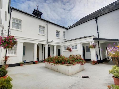 Luxury Holiday Home In Barnstaple With Swimming Pool