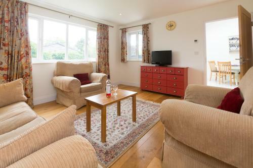 2 Suffolk Cottage, Knodishall