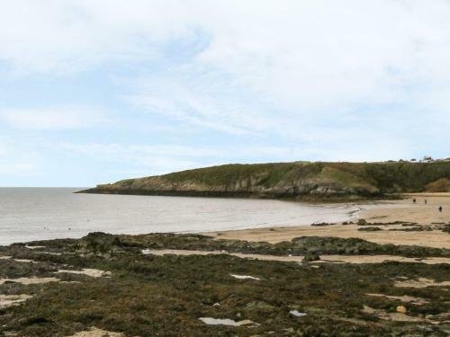 Cable House, Cemaes Bay