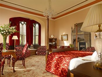 Apartamentos Adare Manor