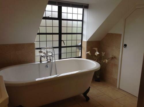 Hostal The Coach House