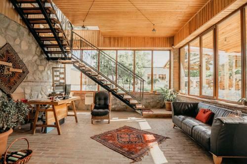 Hotel & Wine Cellar Arge