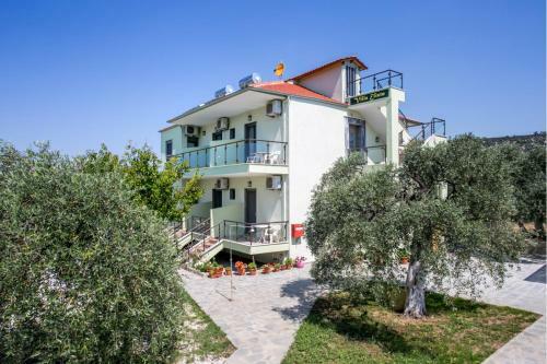 Hostal Villa Elista