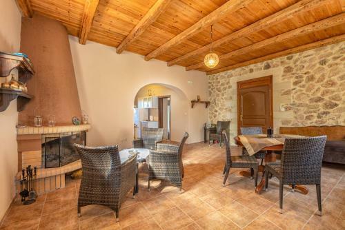 Keratokampos Villa