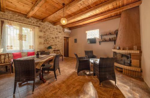 Keratokampos Villa