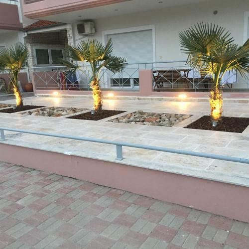 Anna Apartments