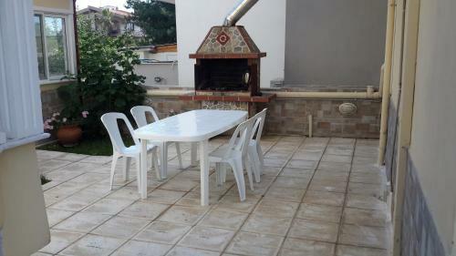 Irini Apartments