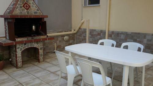 Irini Apartments
