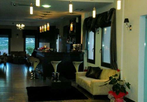Hotel Orfeas Land