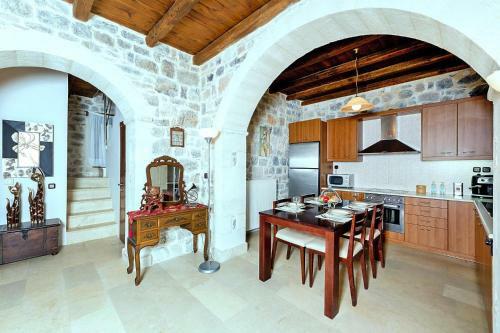 Holiday Home Kissos - Her02073-f