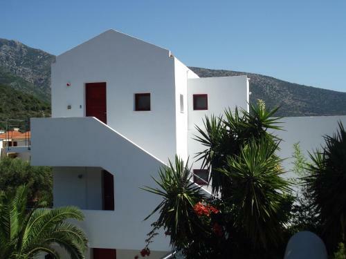 Kyfanta, Studios & Apartments