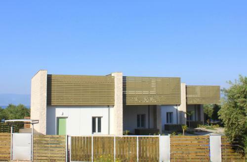 Meli Seaside Villas