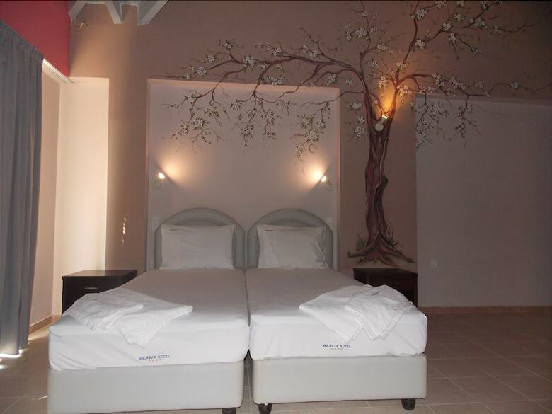 Aparthotel Hotel Theasis
