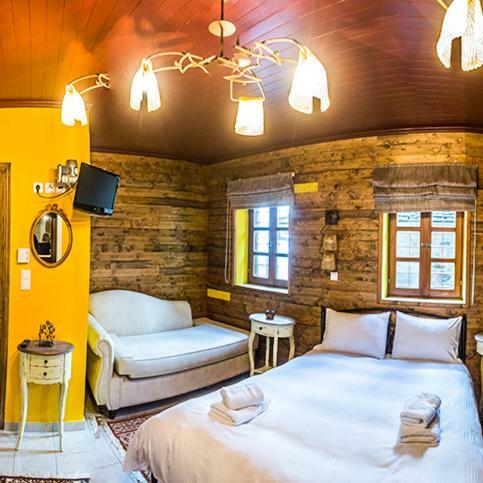Hostal Pinocchio Mikro Papigo