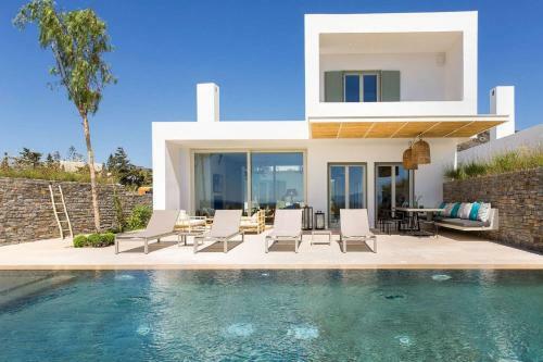 Paros Villa Sleeps 8 Pool Air Con Wifi T714112