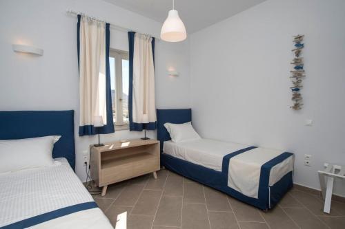 Paros Villa Sleeps 6 Air Con Wifi T478602