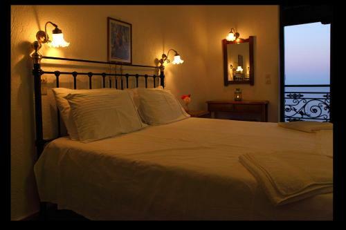 Hostal Mando Beachfront