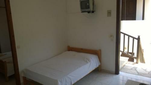 Hostal Crystal Apartments