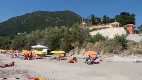 Apartamentos Aristotelis-nikos Paramonas Studios