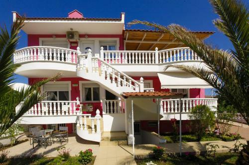 Nereids Apartments And Studios