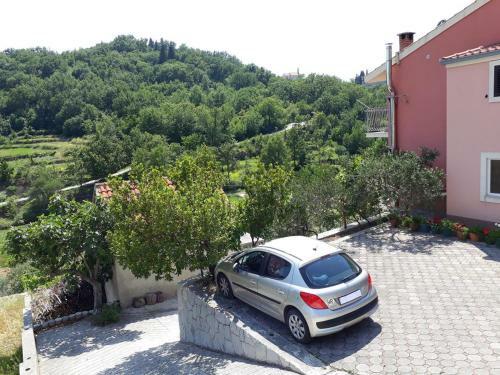 Apartments With A Parking Space Ostrvica, Omis - 12674