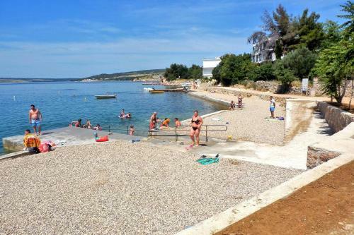 Apartments With A Parking Space Maslenica, Novigrad - 12636