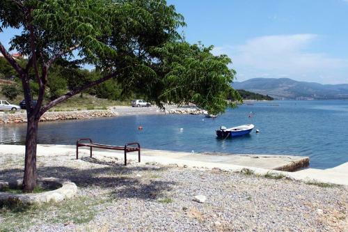 Apartments With A Parking Space Maslenica, Novigrad - 15482