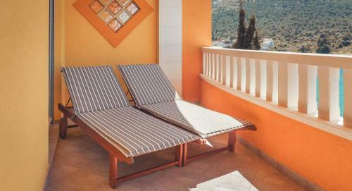 Apartamentos Vila More